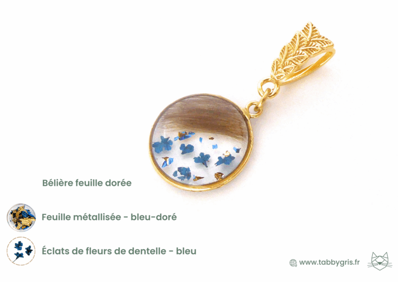 Bijou en or mèche cheveux et ajout de quelques fleurs de couleurs pour un bijou unique et sur mesure.