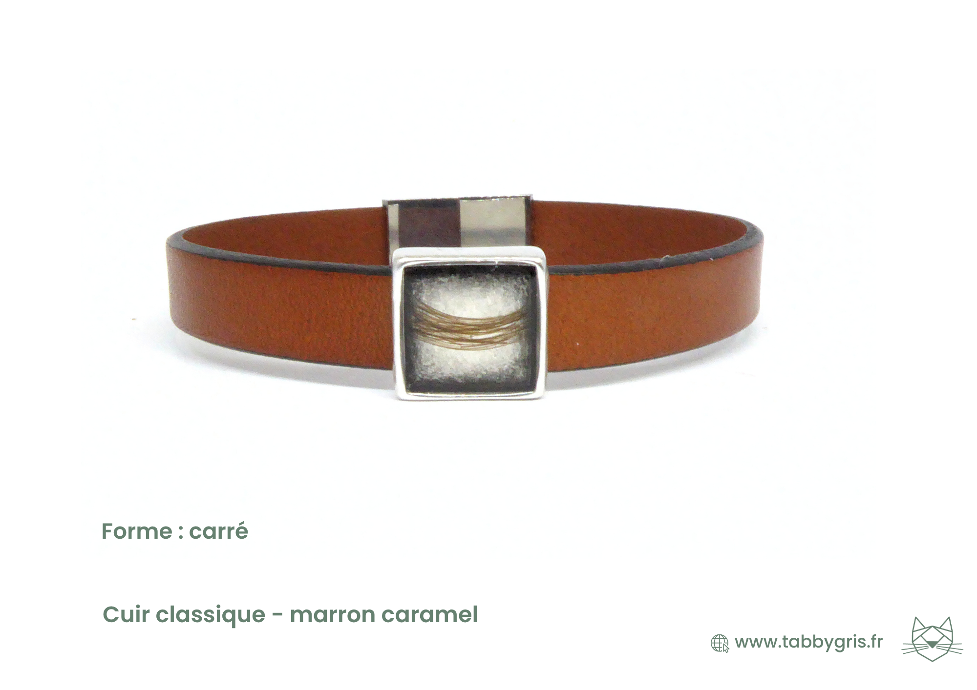 Bijou avec mèche de cheveux pour homme et femme. Créez un bracelet en cuir sur mesure et combinez les couleurs de nos cuirs pour un bijou sur mesure. Choisissez la taille au demi-centimètre près et glissez dans une résine de dernière génération un peu de ce que vous aimez : crins de votre cheval, poils de votre animal, cheveux de votre enfant