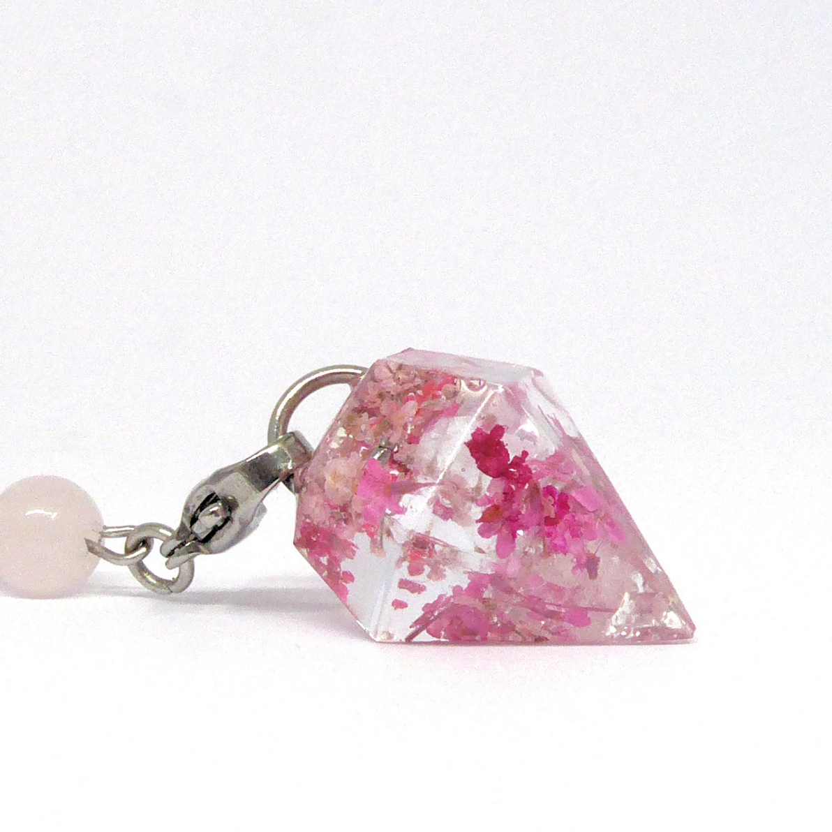 Kissim-et-Lucie-–-Pendule-argente-fleurs-3